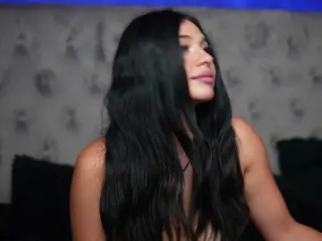 Cam4 Live Sex of GiuliaSya