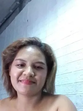 Cam4 Live Sex of cutieepussy69