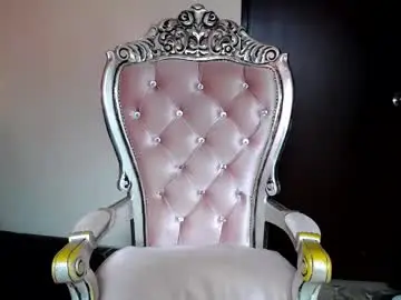 Chaturbate Live Sex Cam of holly__20