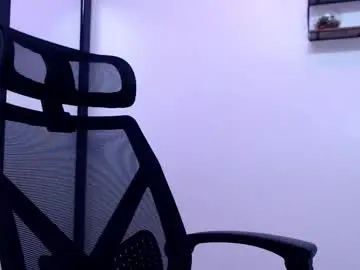 Chaturbate Nude Webcam of sarai_petite_