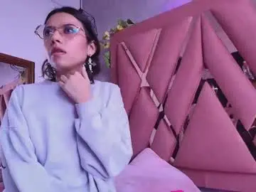 Chaturbate Live Sex Cam of viollettaa_