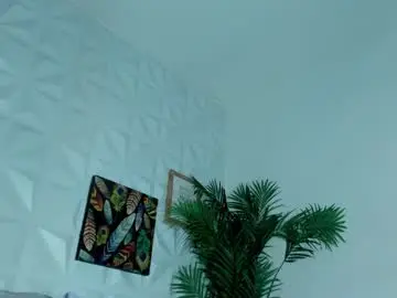 Chaturbate Adult Video Chat of hellen_sky_