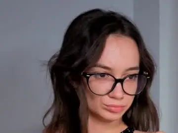 Chaturbate Free Live Porn of skinnymode