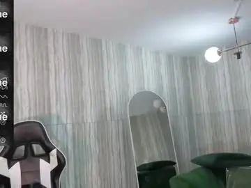 Chaturbate Live Sex of clementine_t