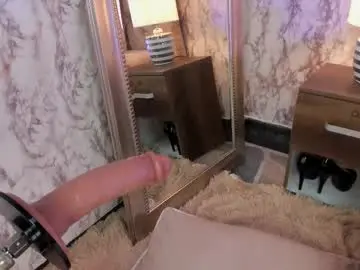 Chaturbate Free Porn Cam of scarletxoxo_