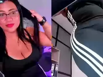Chaturbate Sex Cam of mia_hotwife