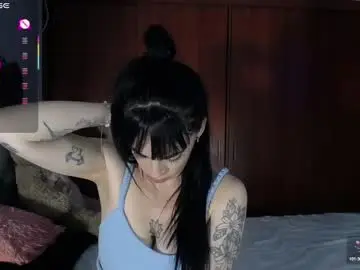 Chaturbate Live Sex Cam of violett_hottie