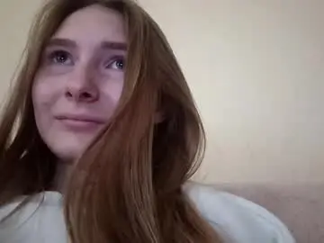 Chaturbate Live Sex Cam of marylynreifsnider