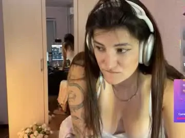 Chaturbate Live Sex Cam of katrin_kristal