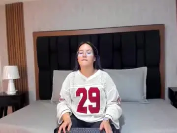 Chaturbate Best live sex cam show of emily_5weet