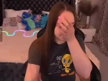 Chaturbate Sex Cam of foxyshyyy