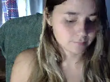 Chaturbate Adult Webcams of maddihelton45