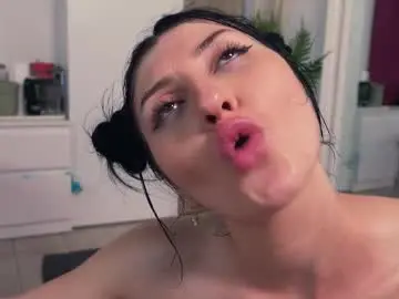Chaturbate Live Sex Cam of aliyv