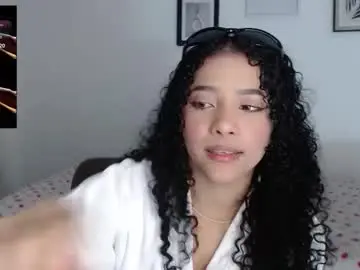 Chaturbate Best live sex cam show of sophi_baby