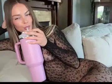 Chaturbate Live Porn of andreaelizabethxo