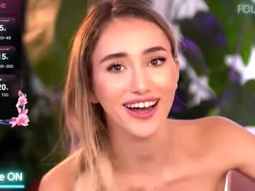 Chaturbate Live Sex of emilyraymont