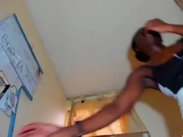 Chaturbate Watch Live Sex Cams of emmawuilian