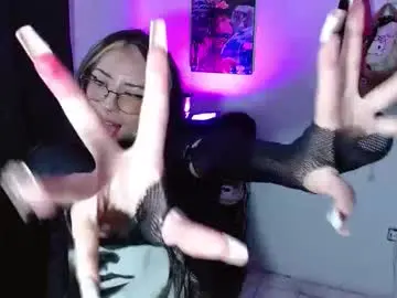 Chaturbate Best live sex cam show of squirt_charlotte
