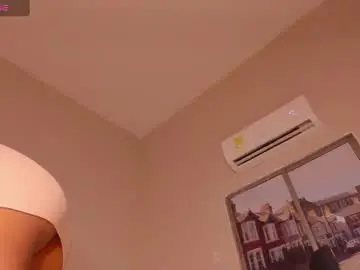 Chaturbate Sex Chat of julieta_flower