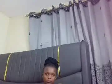 Chaturbate Nude Webcam of mona_luv1