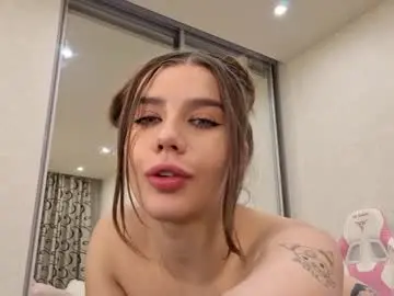 Chaturbate Live Sex Cam of jenie_fire