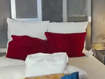 Chaturbate Live Sex Cam of laravoss