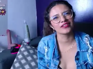 Chaturbate Sex Cam of lola_vecassalt
