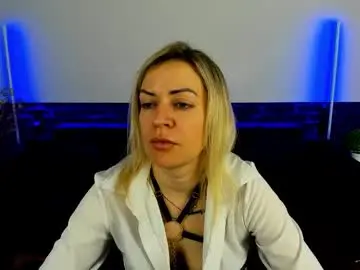 Chaturbate Adult Video Chat of anna_snow9