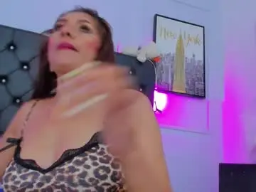Chaturbate Live Sex Cam of halie728