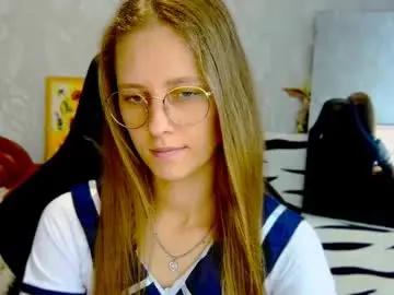 Chaturbate Watch Live Sex Cams of roxie_shy