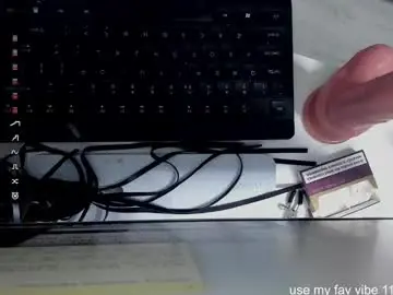 Chaturbate Live Sex Cam of lovelyaria_