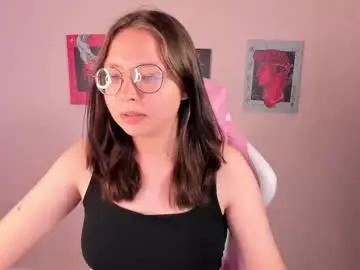 Chaturbate Adult Video Chat of noora_moore