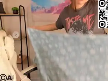 Chaturbate Free Live Porn of noora_moore