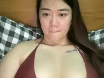 Chaturbate Live Sex Cam of sexypenguin13