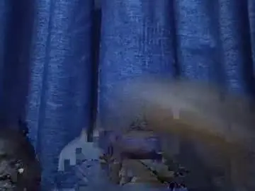 Chaturbate Live Sex Cam of ebonybloom01