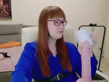 Chaturbate Free Porn Cam of red_fox777