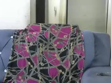 Chaturbate Watch Live Sex Cams of delliciouscandy39