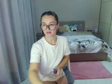 Chaturbate Free Porn Cam of kristall_xxx