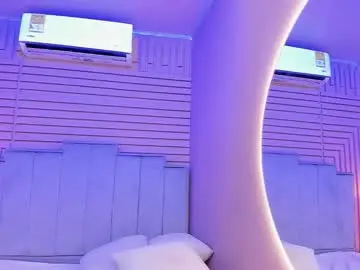 Chaturbate Live Sex Cam of gabriela_lux