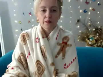 Chaturbate Live Sex Cam of blondy_mom