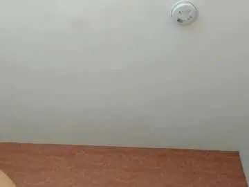 Chaturbate Live Sex of emmy_cute_