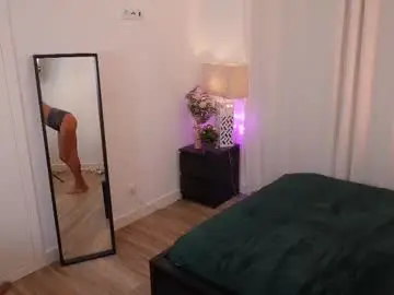 Chaturbate Live Sex Cam of yess_kiki