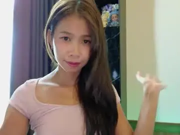 Chaturbate Adult Video Chat of deedeedoll