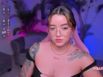 Chaturbate Live Sex Cam of lunna_roosee