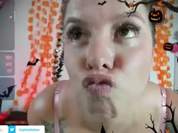 Chaturbate Sex Cam of itzykardashan