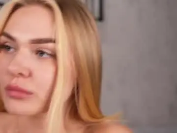 Chaturbate Live Sex Cam of libbyshepard