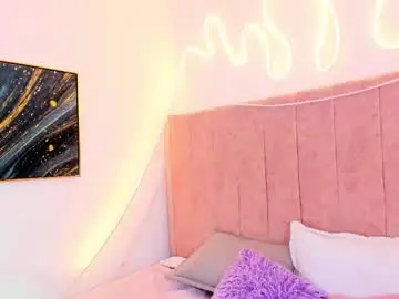 Chaturbate Live Sex of naomiiii__