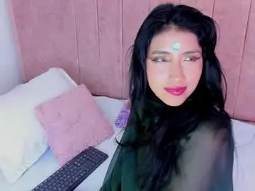 Chaturbate Live Sex Cam of naomiiii__
