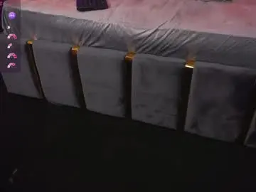 Chaturbate Sex Cam of hotdesy_