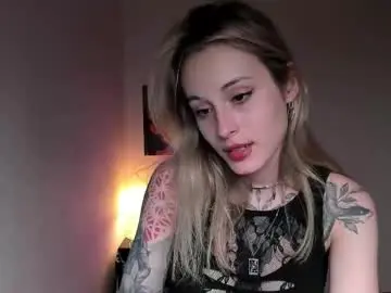 Chaturbate Live Sex of aviva_faith